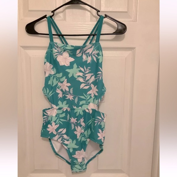 Kanu Surf Girls Swimsuit Size 16 One Piece Side Cut Out Green Floral - Picture 1 of 9